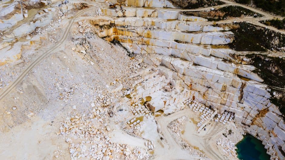 Dasar-Dasar Geologi dan Teknologi Pertambangan