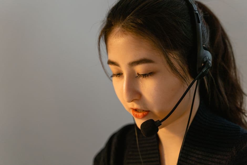 Pelatihan Call Center Officer Profesional