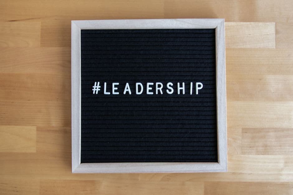 Pelatihan Basic Leadership & Managing People