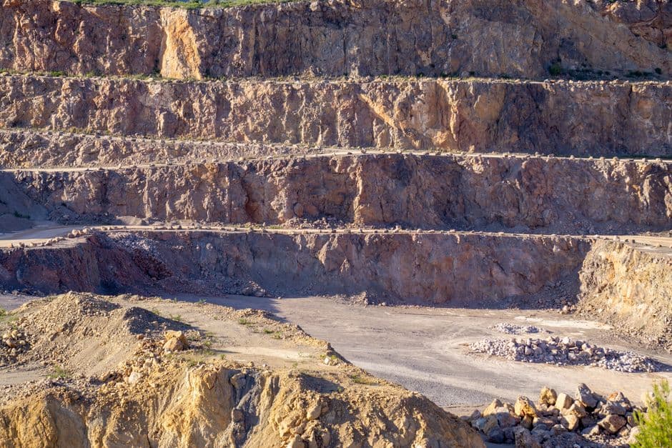 Pelatihan Eksplorasi dan Eksploitasi Sumber Daya Mineral