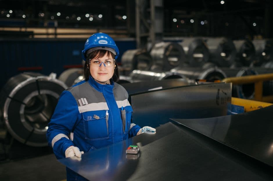 Preventive dan Predictive Maintenance untuk Keandalan Mesin Industri